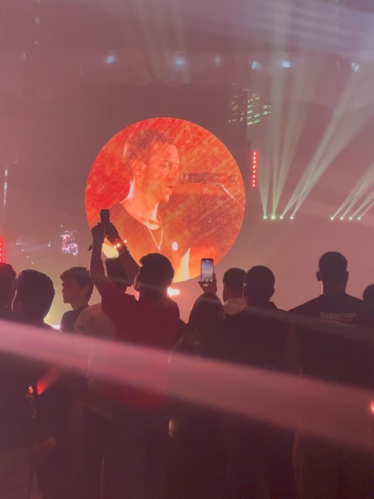 <p>Rajkummar Rao and Patralekhaa were spotted enjoying a live concert together, soaking in the music and festive vibes.</p>